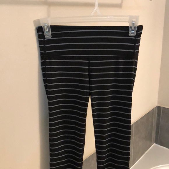 Athleta black and grey striped leggings - Picture 4 of 4